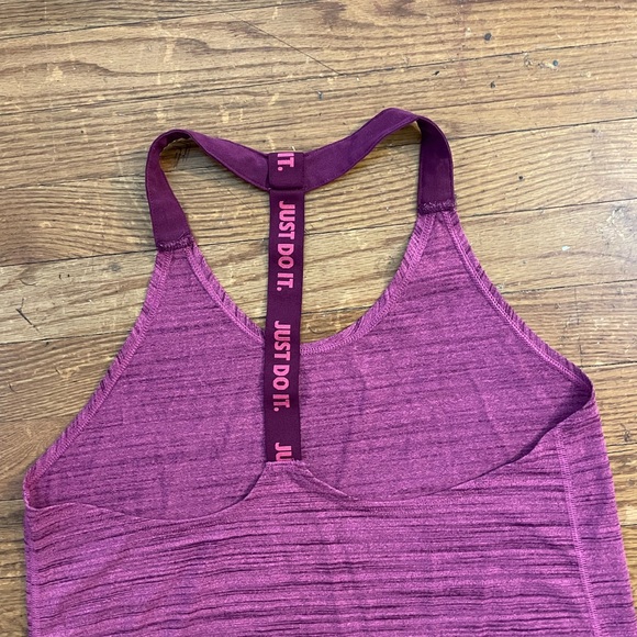 Nike Women’s Tank Tops - Picture 8 of 9